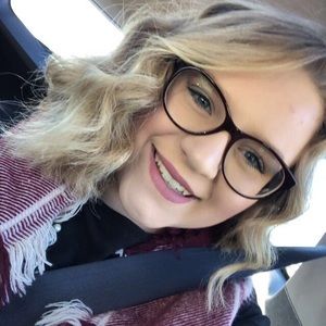 Meet your Posher, Natalie